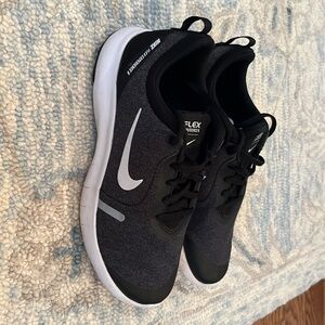 Nike flex running shoes boys youth